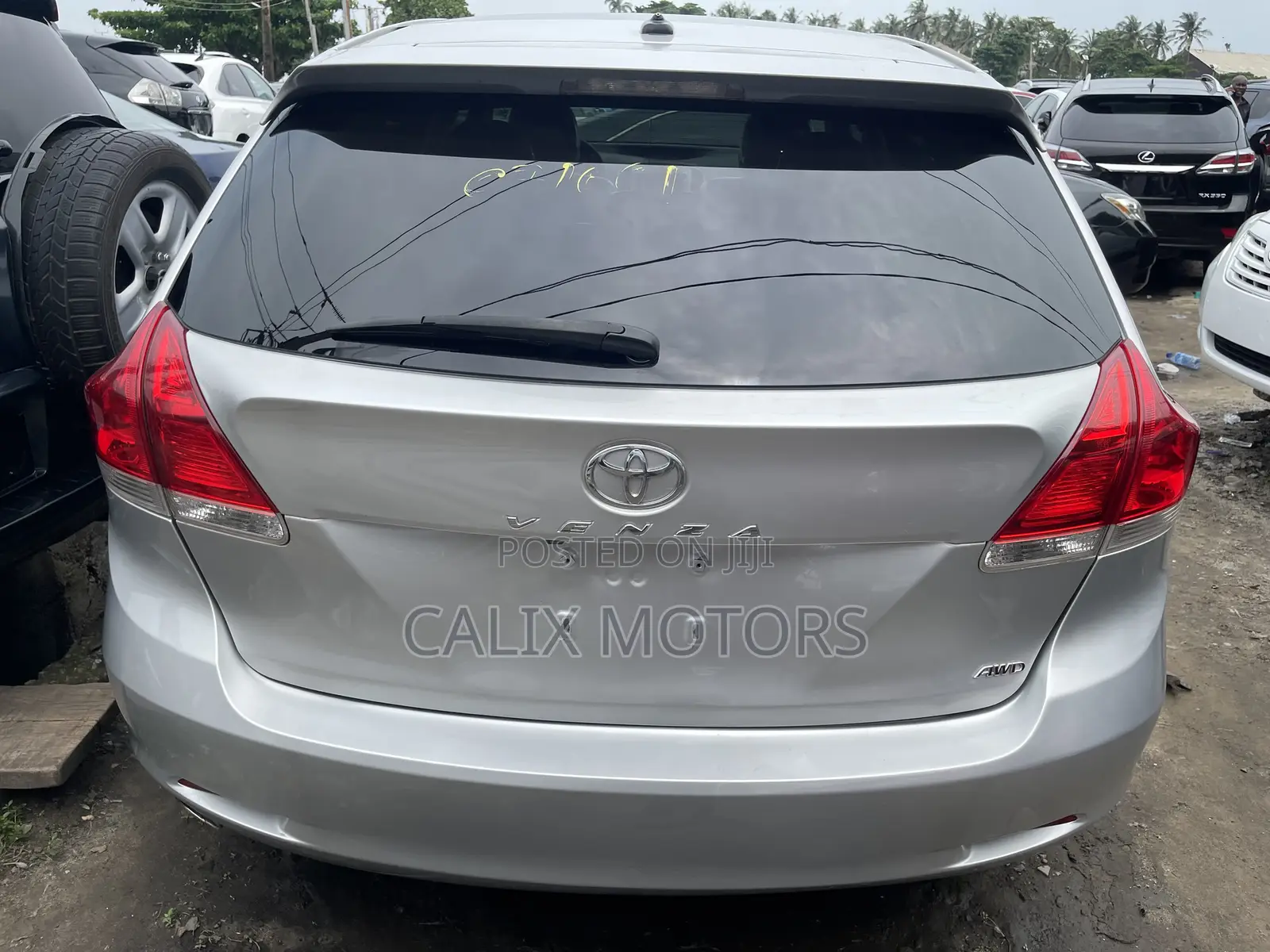 Toyota Venza 2011 Silver