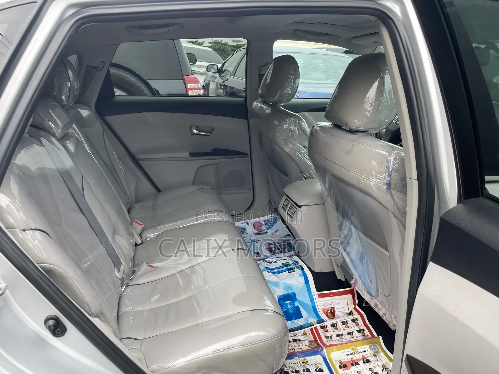 Toyota Venza 2011 Silver