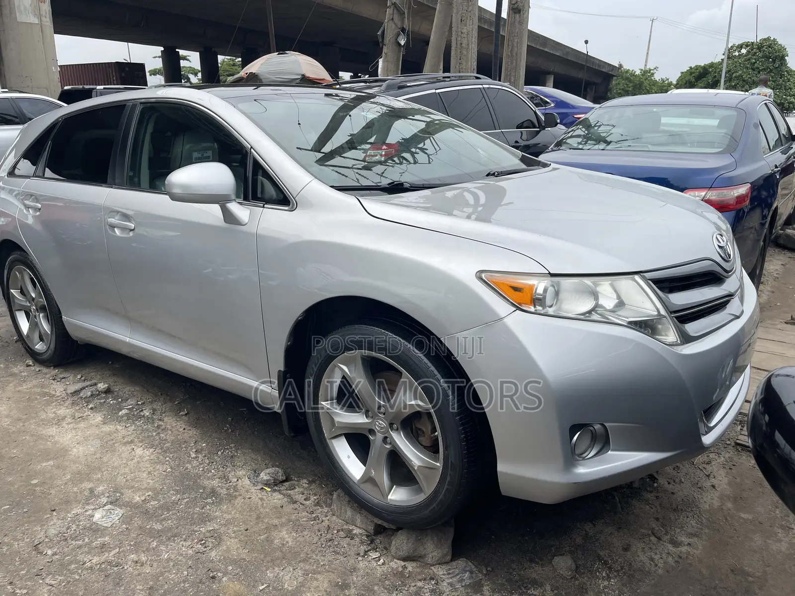 Toyota Venza 2011 Silver
