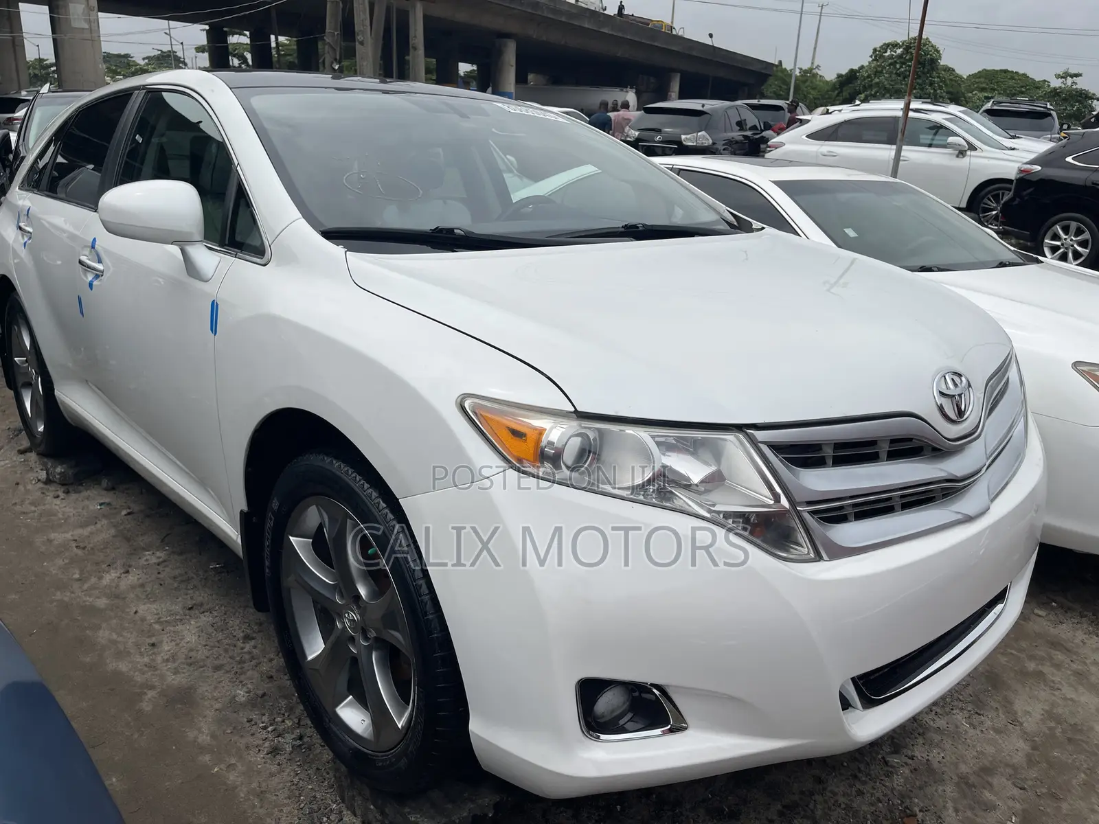 Toyota Venza 2011 White