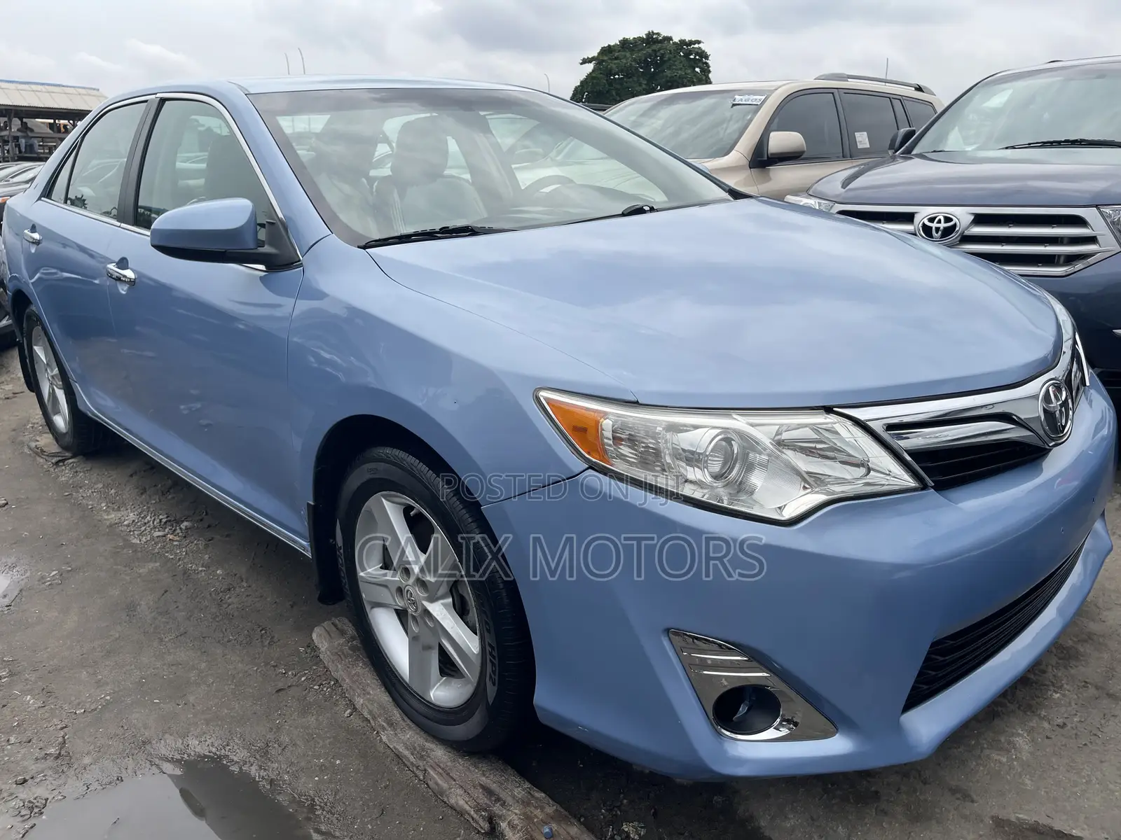 Toyota Camry 2012 Blue