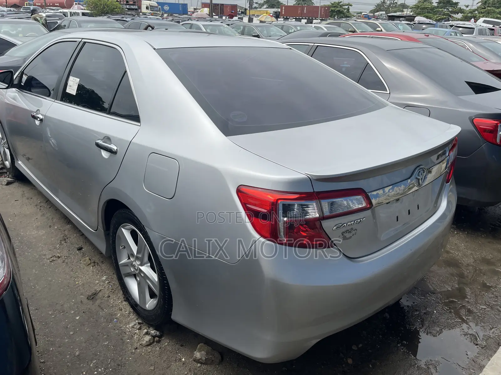 Toyota Camry 2012 Silver