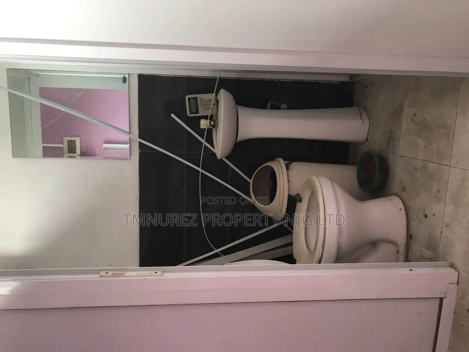 SHOP Very Standard in a Busy Area Igbo Efon Lekki for Sale