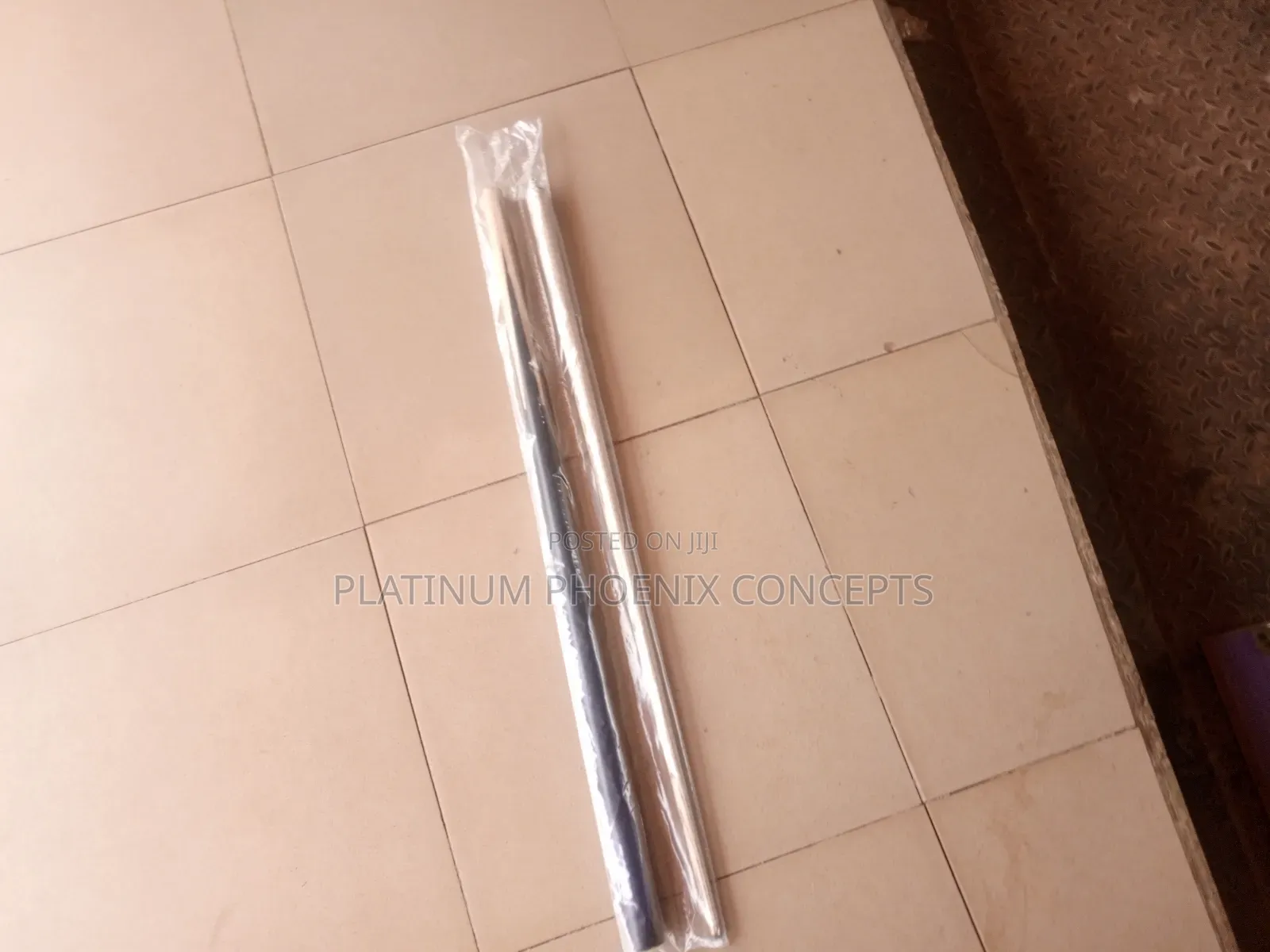 Imported Tiny Mouth Snooker"S Cue Stick (Detachable)