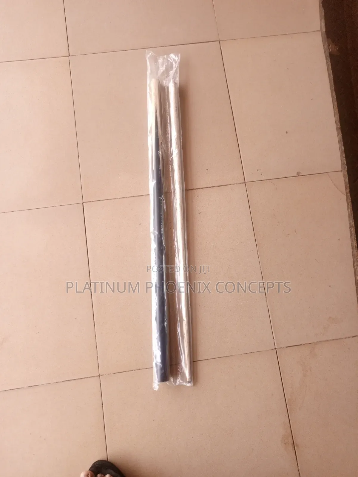 Imported Tiny Mouth Snooker"S Cue Stick (Detachable)