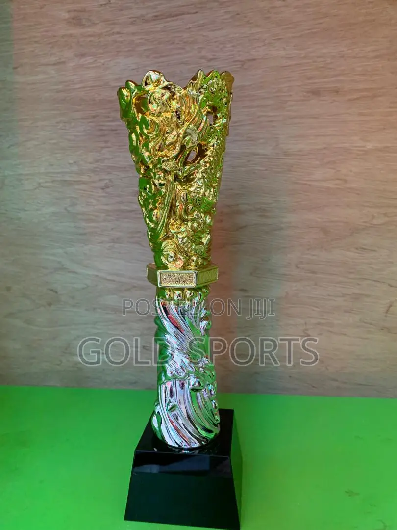 High Grade Trophy Award Rr3