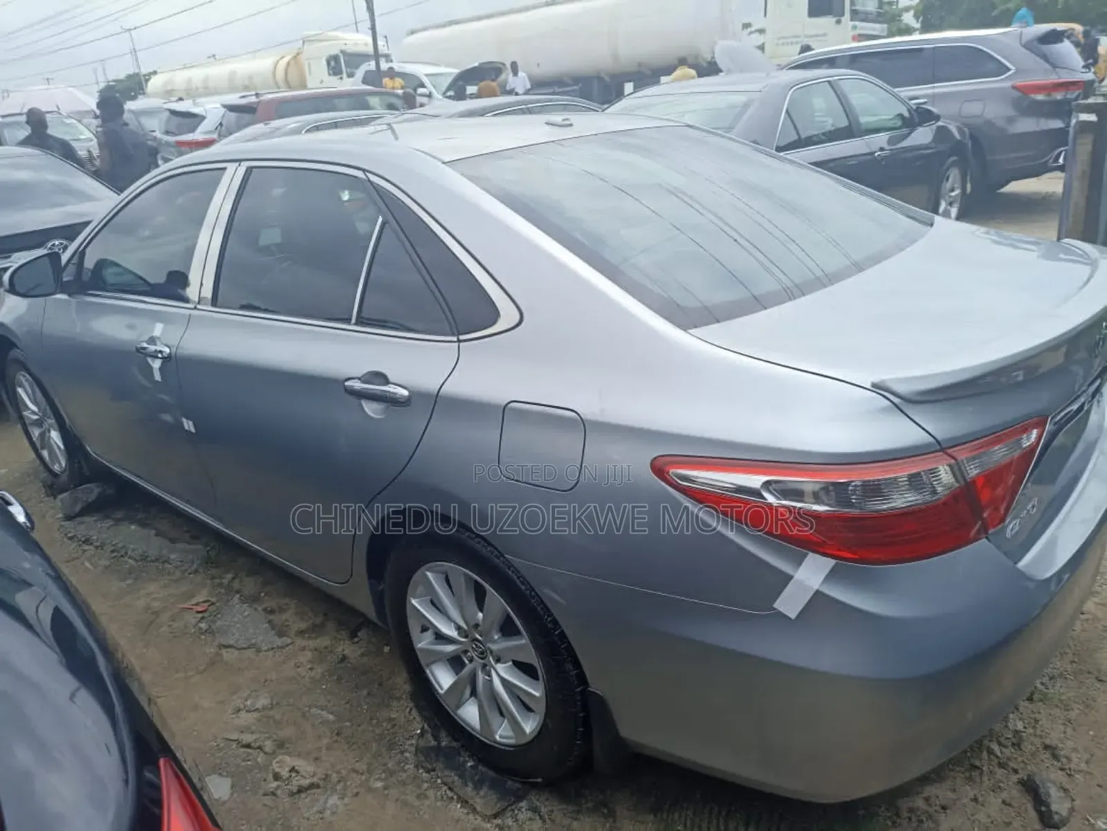 Toyota Camry 2016 Silver