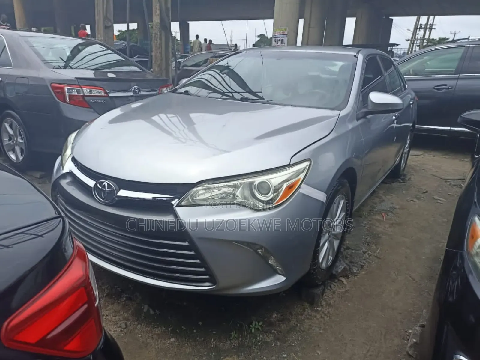Toyota Camry 2016 Silver
