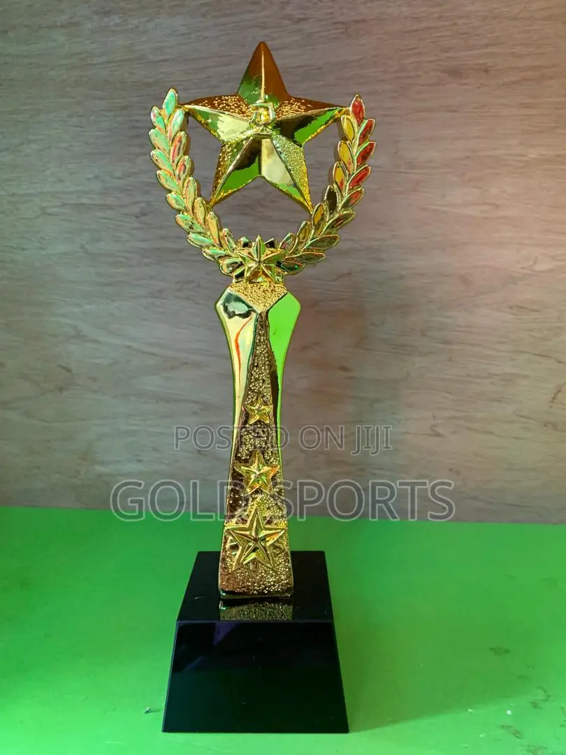 Sculptural Trophy Award Rr5