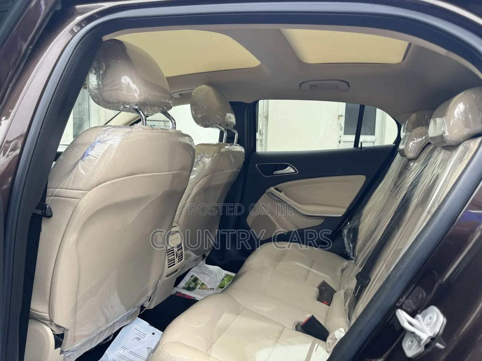 Mercedes-Benz GLA 250 2015 Brown