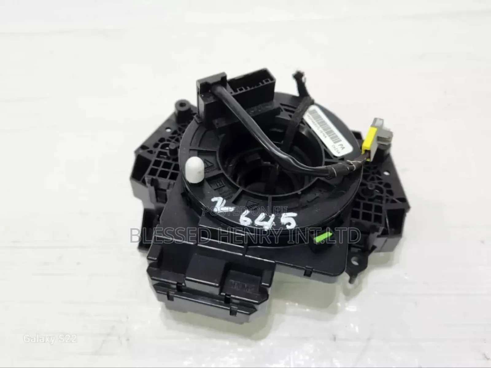 Steering Wheel With Airbag