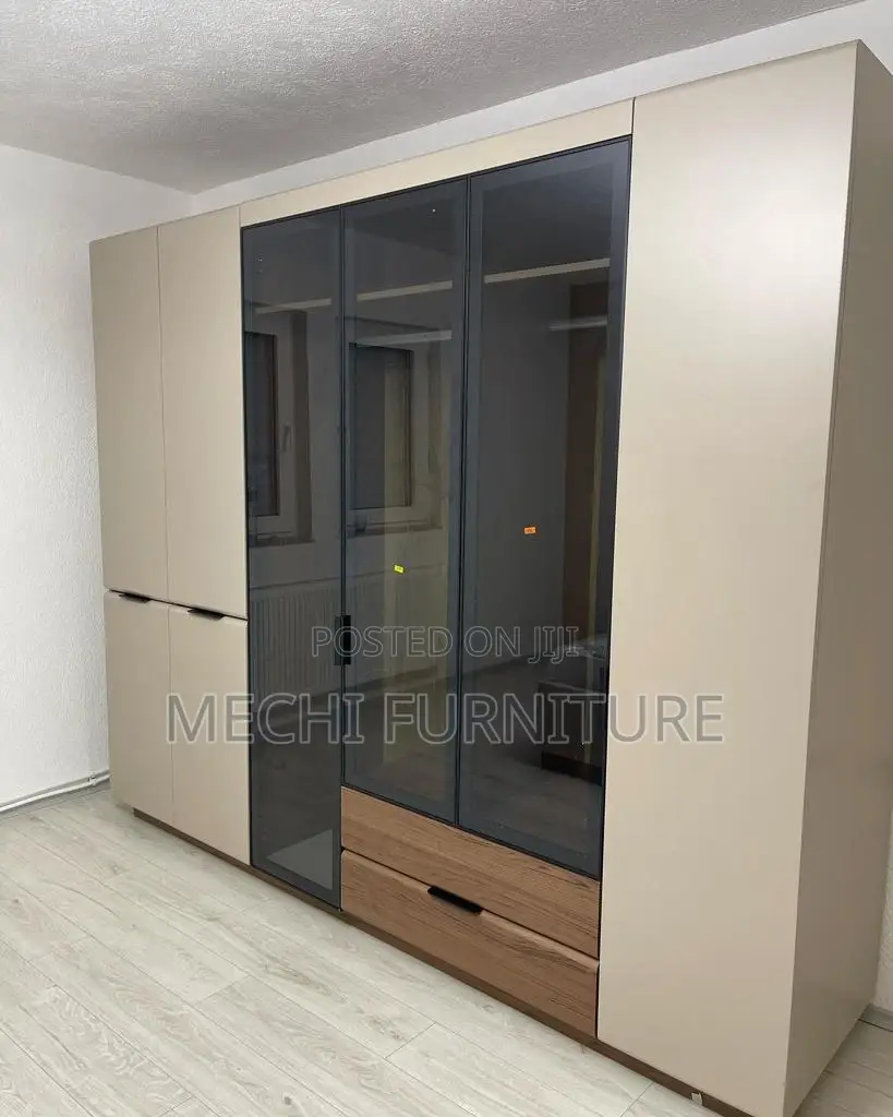 Executive Woodrow Cabinets