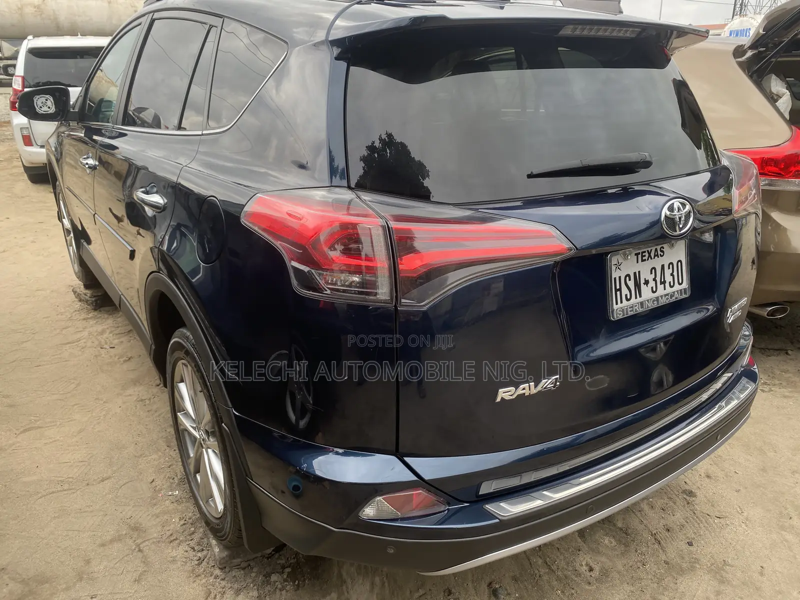 Toyota RAV4 2018 Blue