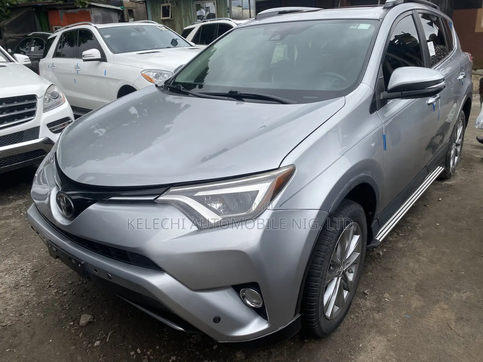 Toyota RAV4 Limited 4dr SUV (2.5L 4cyl 6A) 2018 Silver