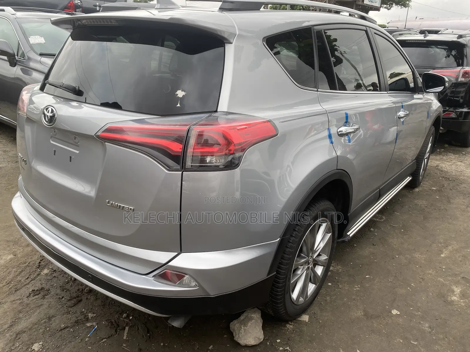 Toyota RAV4 Limited 4dr SUV (2.5L 4cyl 6A) 2018 Silver