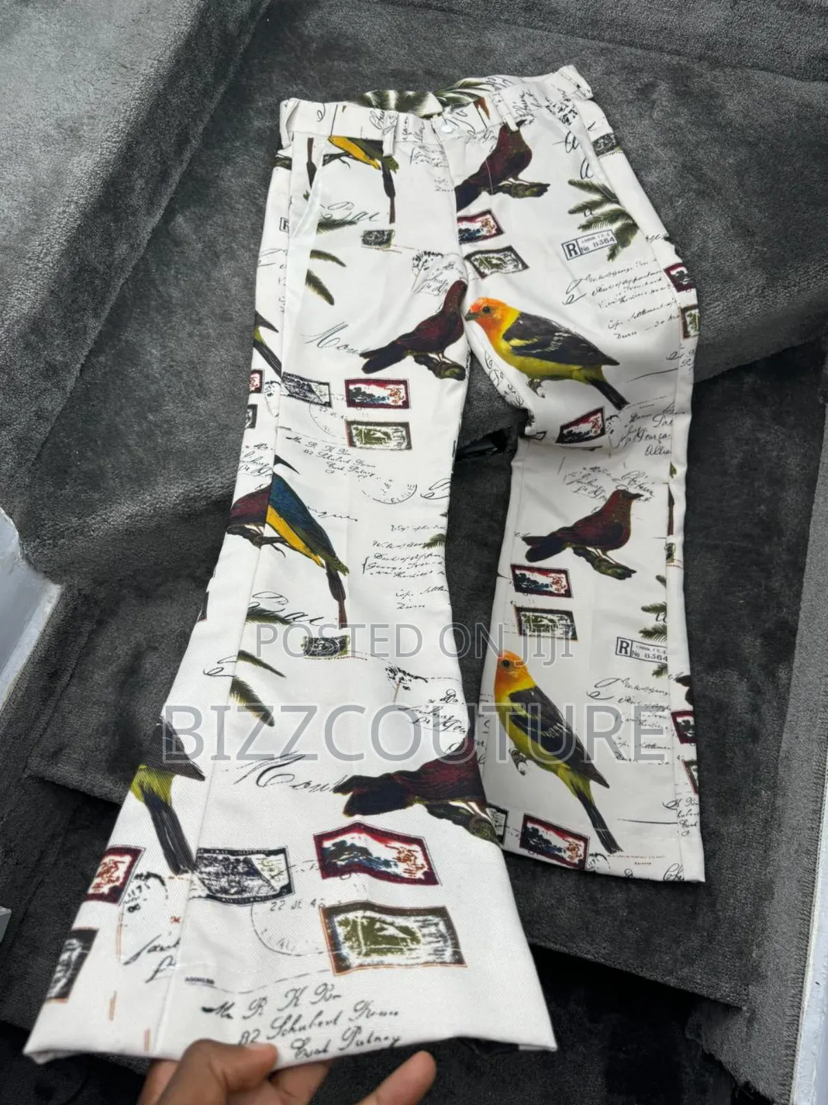 Original Italian Luxury Baggy Jeans Available in Store