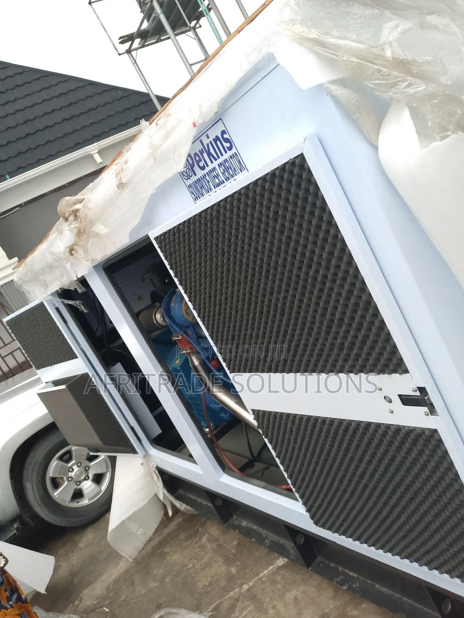 Perkins 200kva Soundproof Generator- Long Lasting