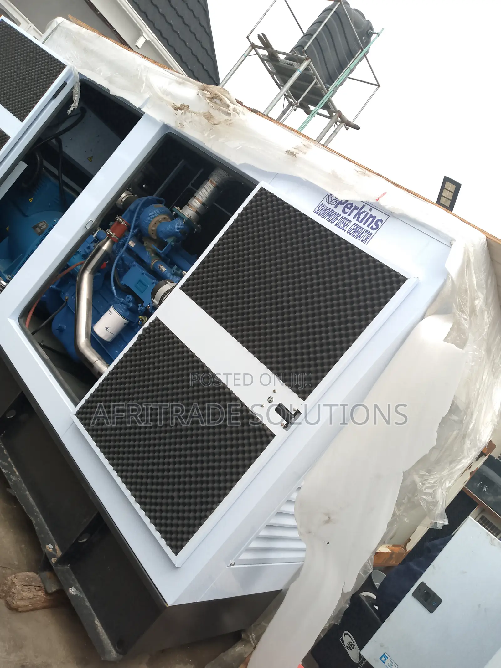 Efficient Perkins 200kva Soundproof Diesel Generator