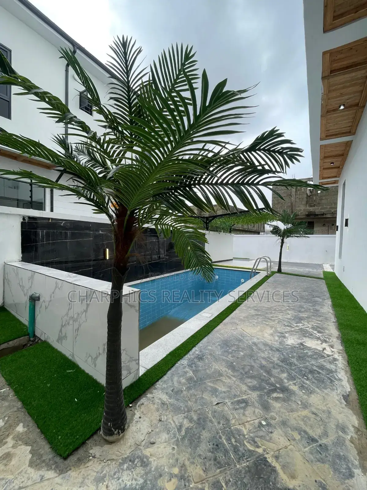 5bdrm Duplex in Ajah for sale