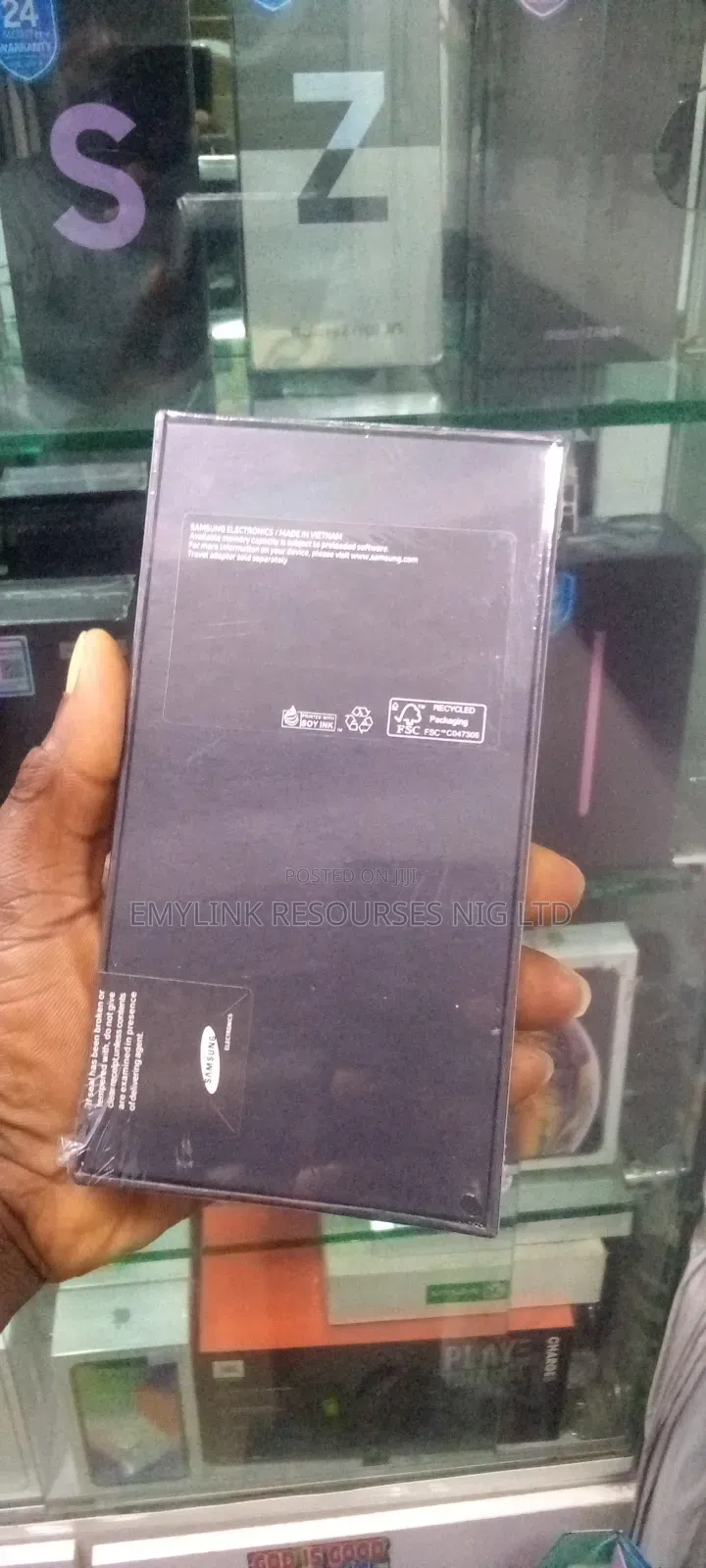 New Samsung Galaxy S22 5G 256 GB Black