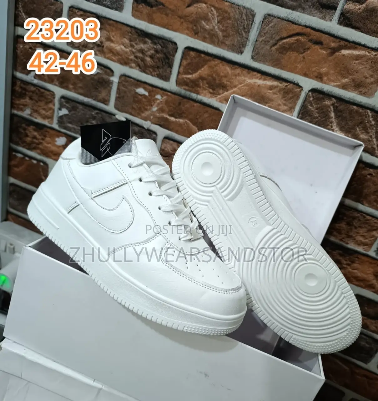 High Quality Nike White Sneakers