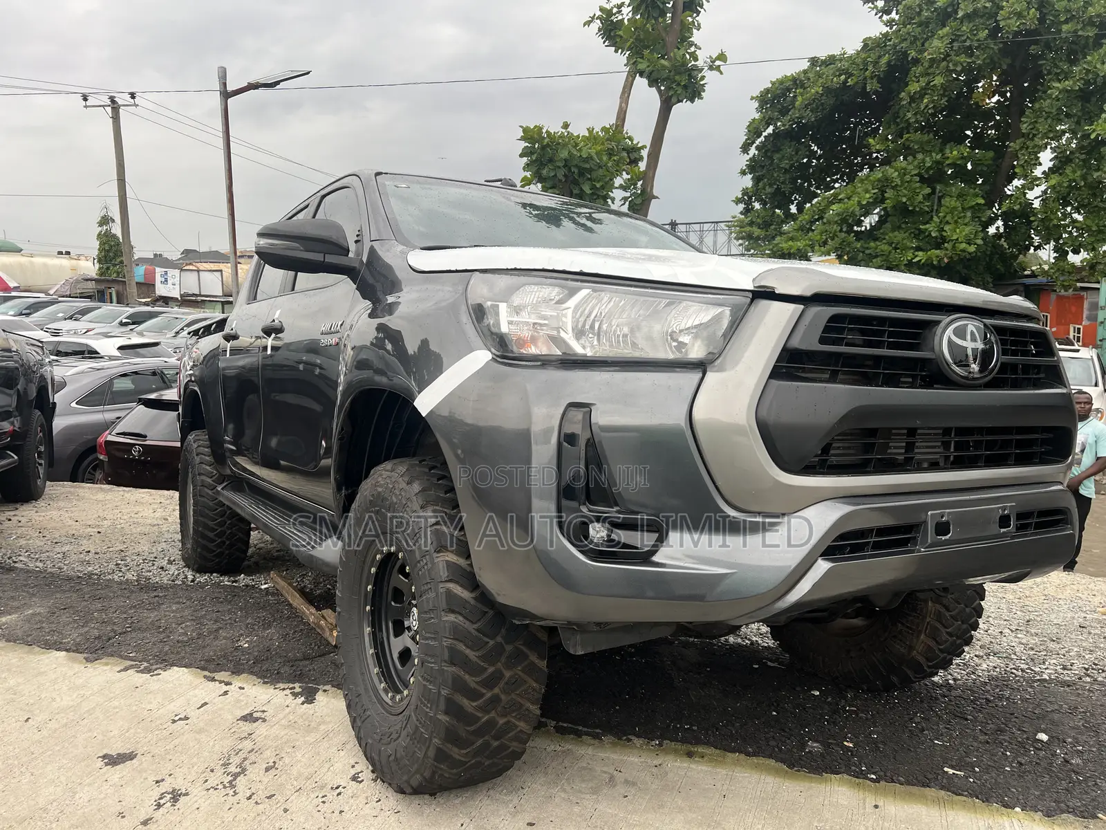 Toyota Hilux 2021 Black
