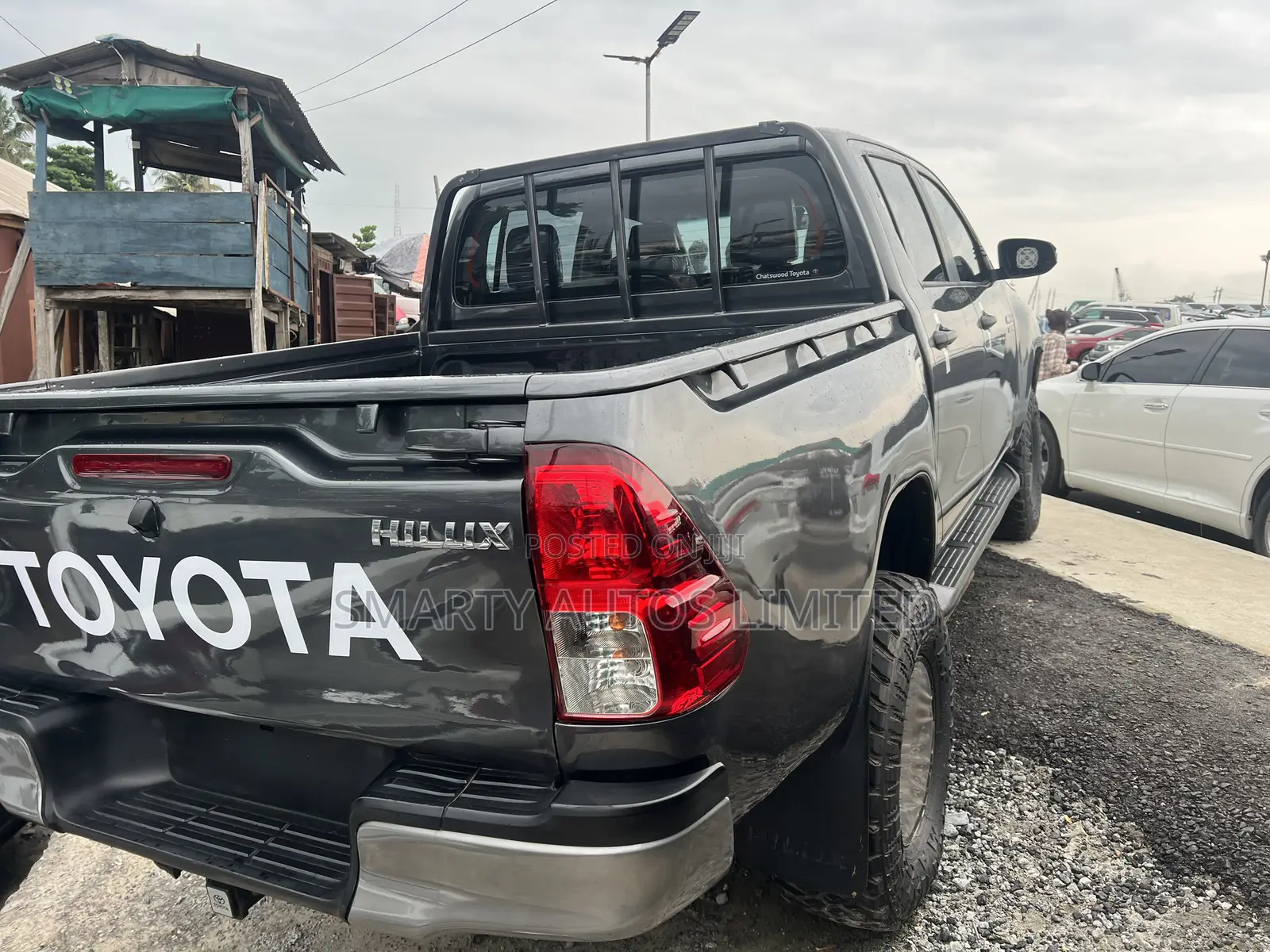 Toyota Hilux 2021 Black