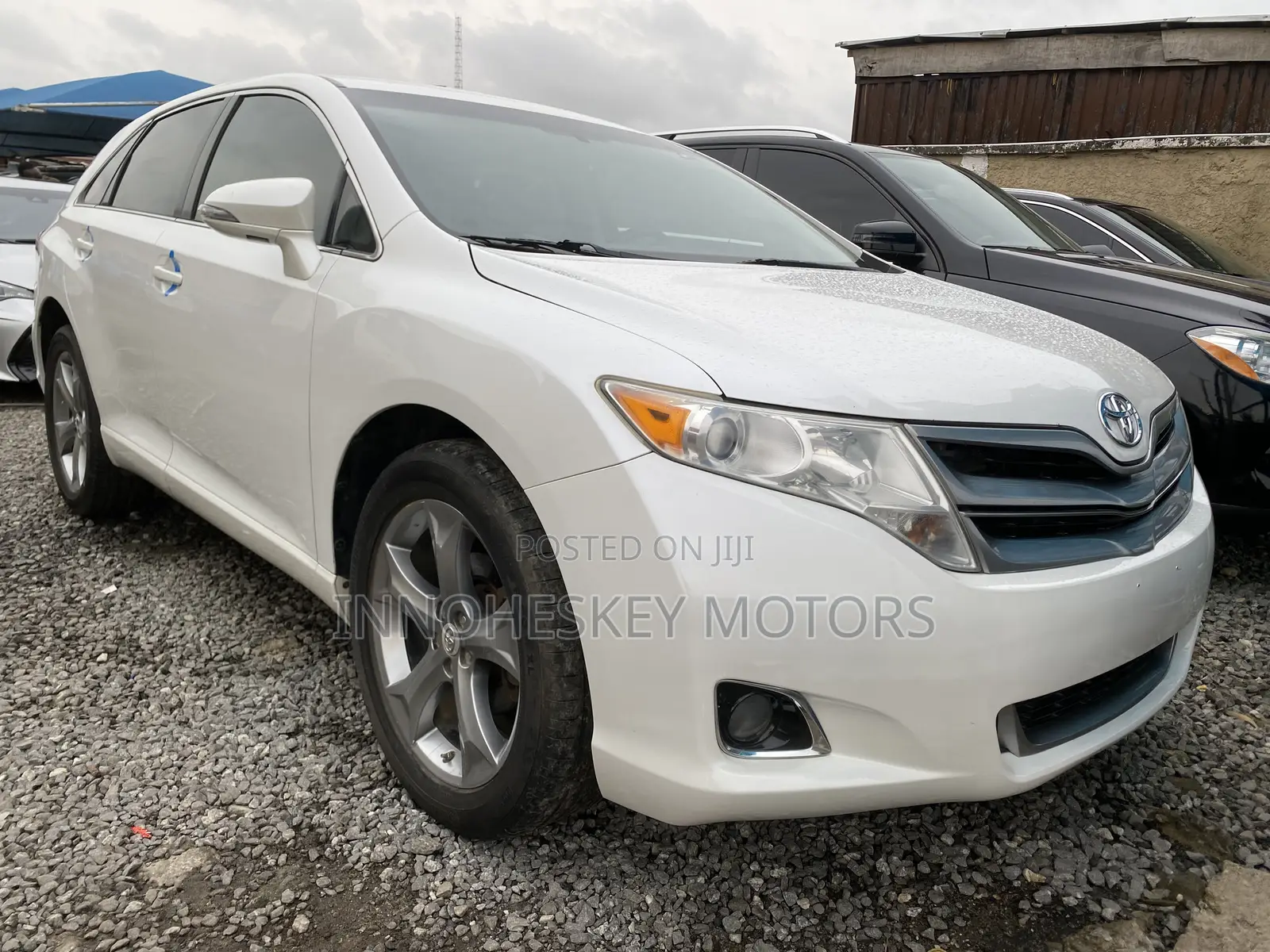 Toyota Venza LE FWD 2013 White
