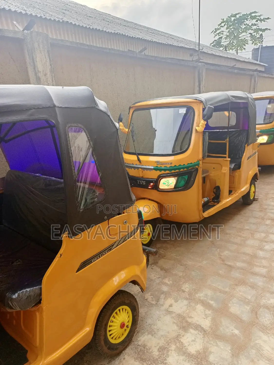 TVS Apache 160 4V 2021 Yellow