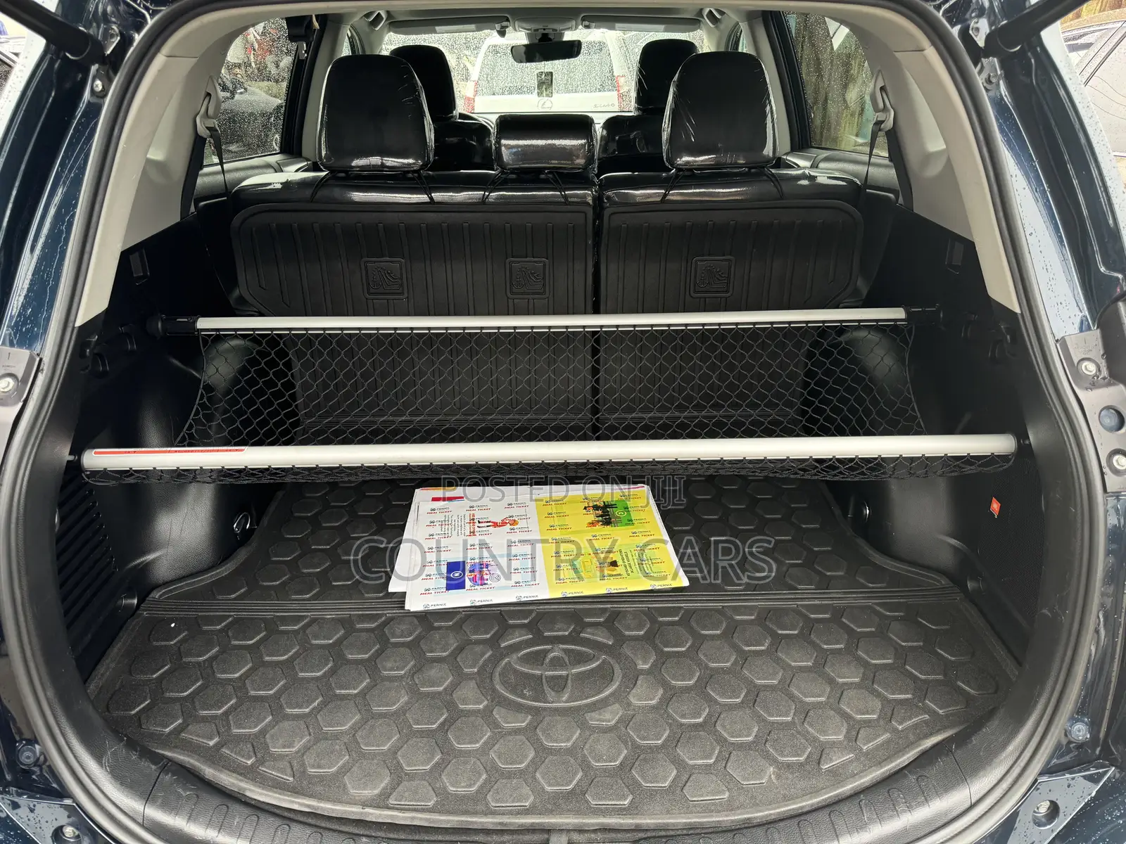 Toyota RAV4 2018 Blue