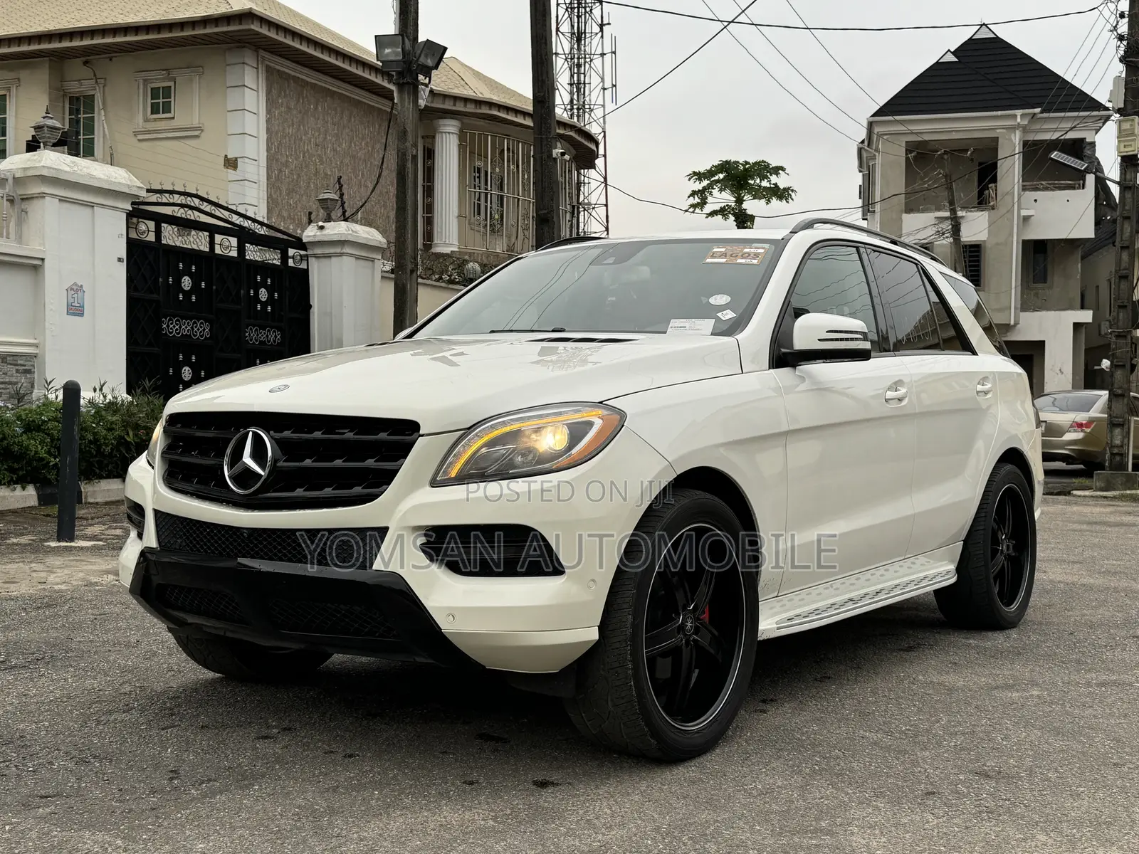 Mercedes-Benz M Class ML350 4MATIC 4dr SUV AWD (3.5L 6cyl 7A) 2014