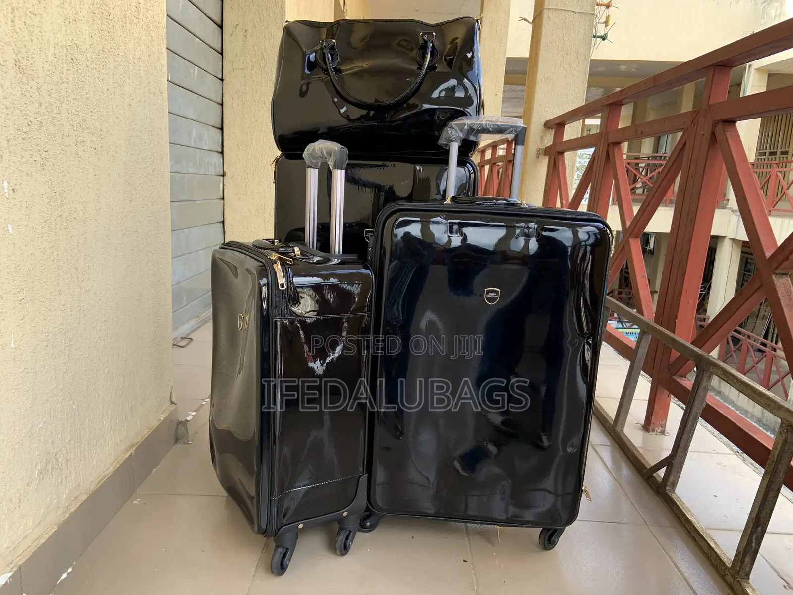 Set of Quality Imported Glossy Skin Travel Luggage