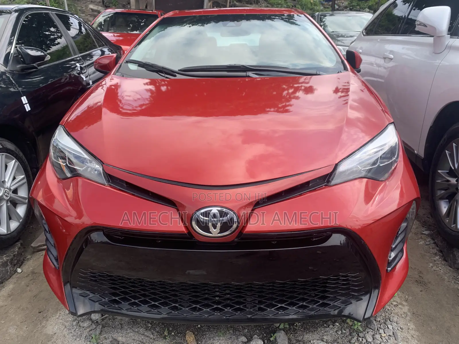Toyota Corolla XLE (1.8L 4cyl 2A) 2018 Red