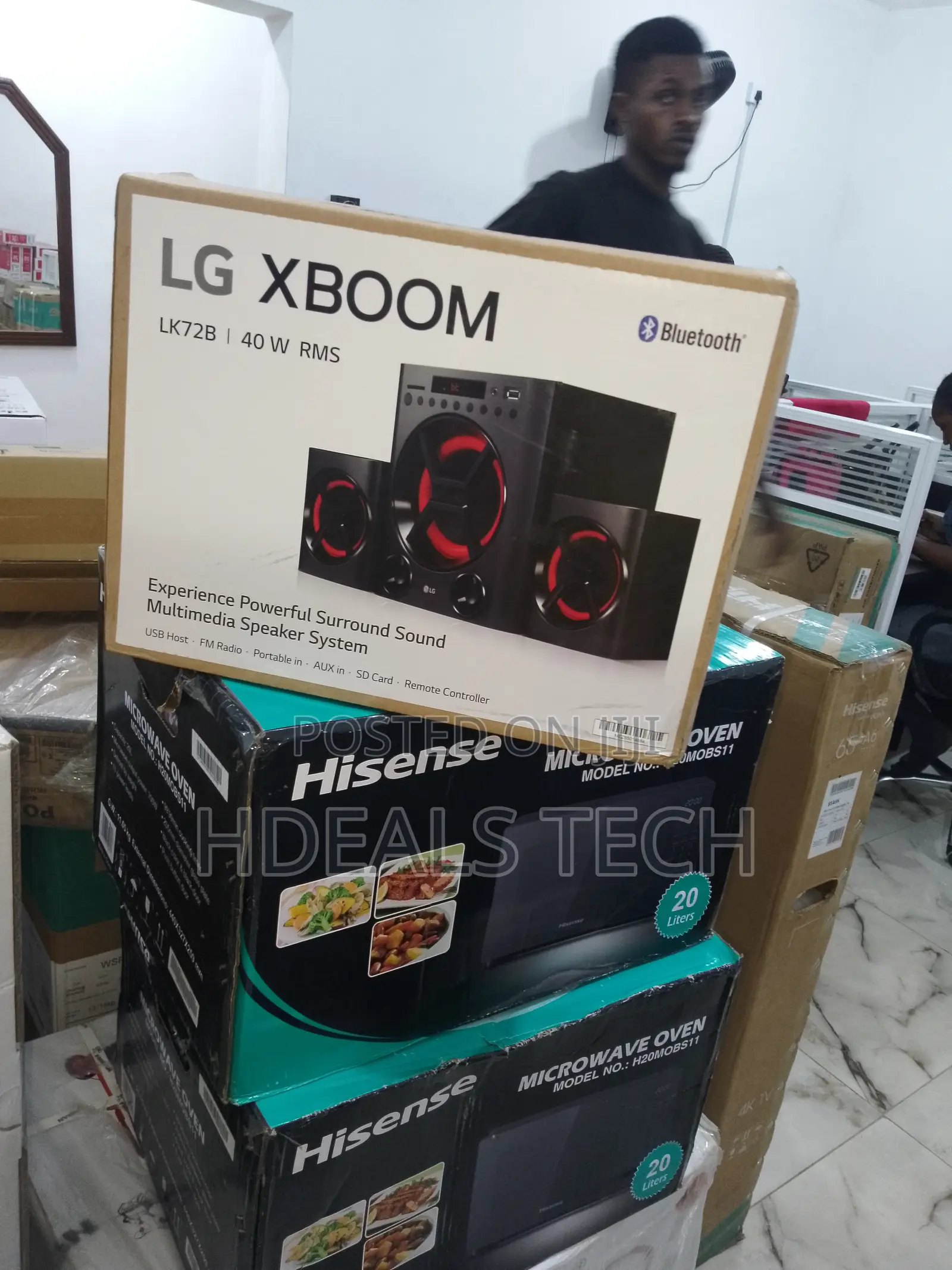 LG 40W Xboom Wireless Bass Blast Aux USB