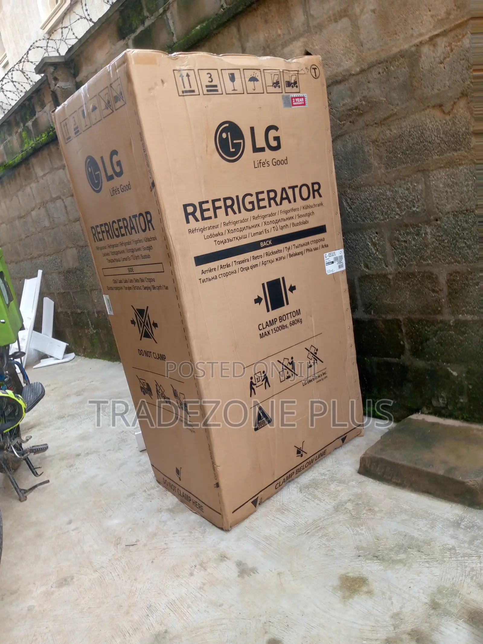 Best Buy LG 649ltrs Refrigerator