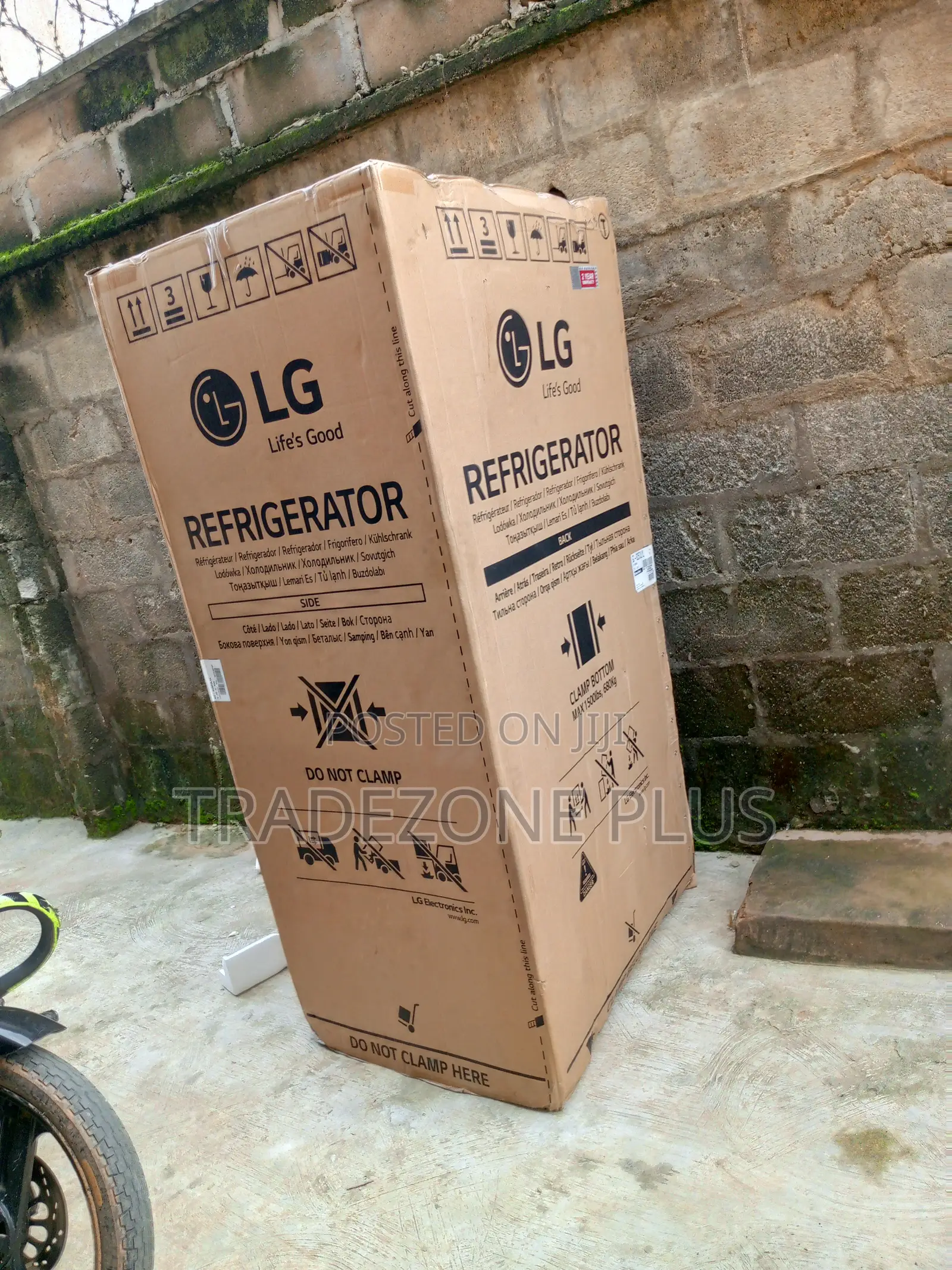 Best Buy LG 649ltrs Side-by-Side Refrigerator