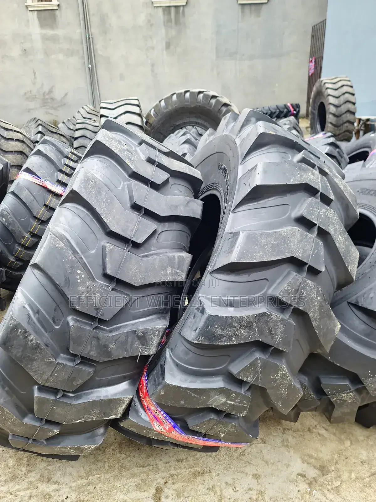 18.4-26 12pr Rockbuster Caterpillar Backhoe Tyre