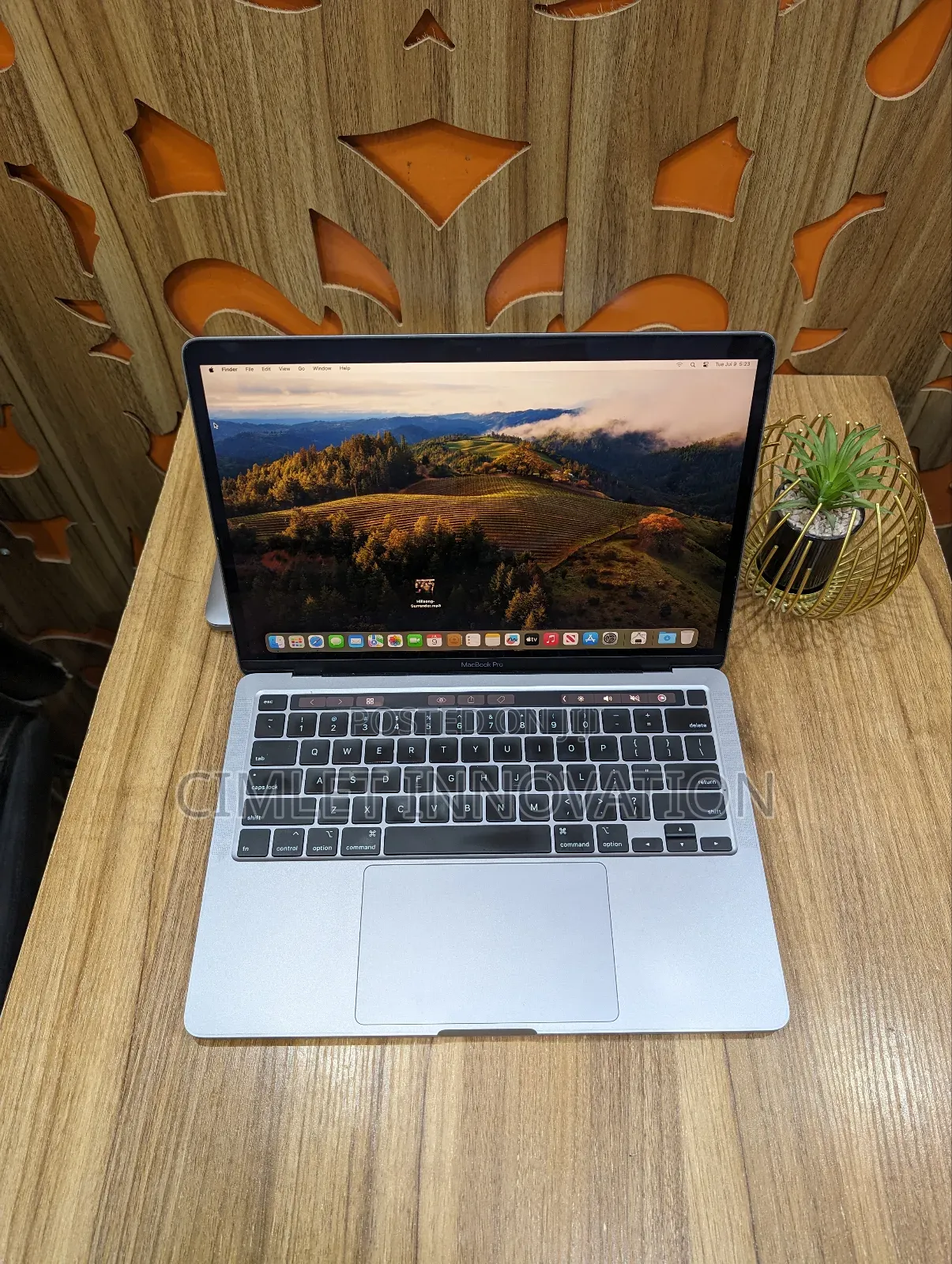 Laptop Apple MacBook Pro 2020 16GB Intel Core I5 SSD 512GB