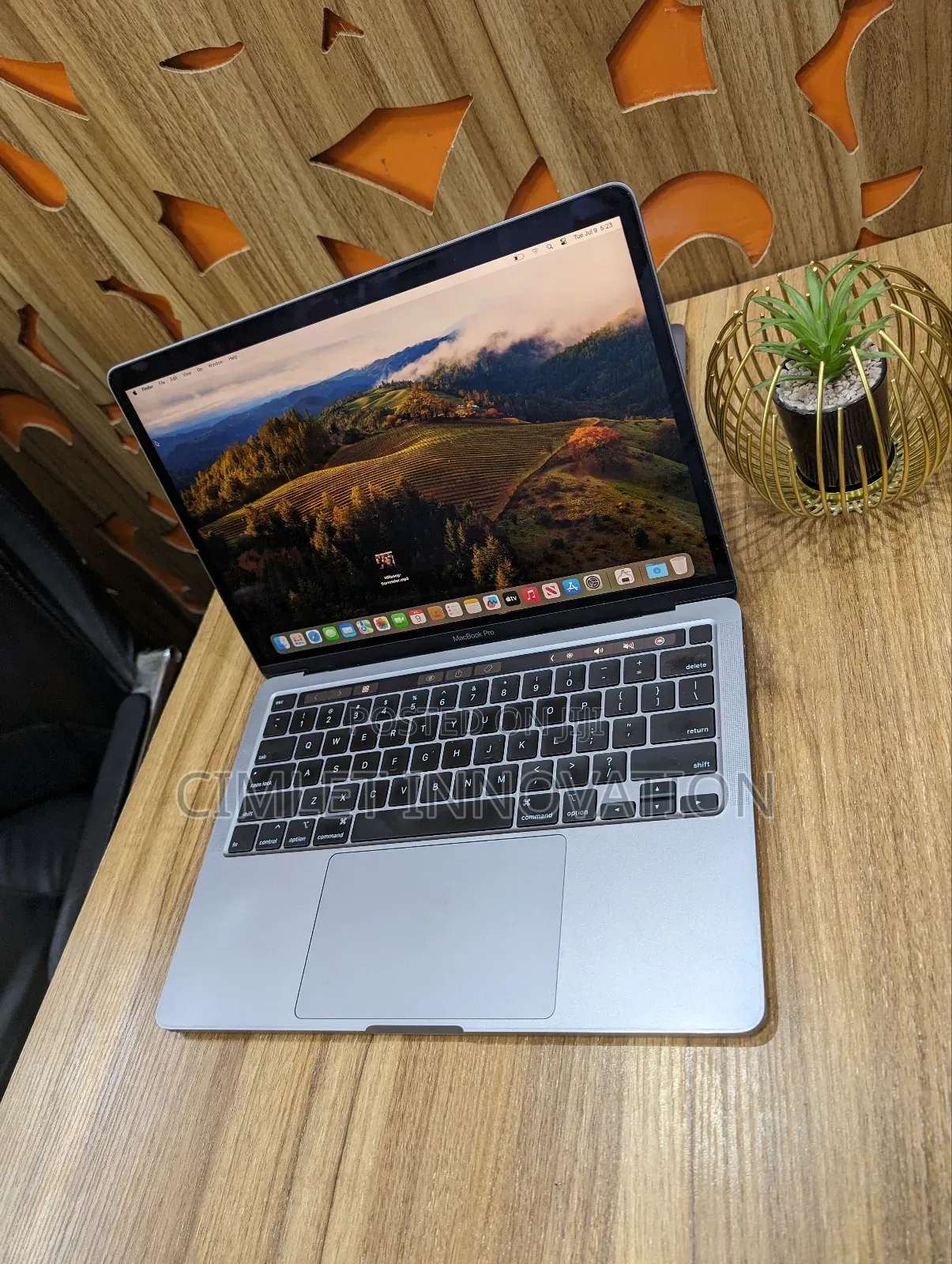 Laptop Apple MacBook Pro 2020 16GB Intel Core I5 SSD 512GB