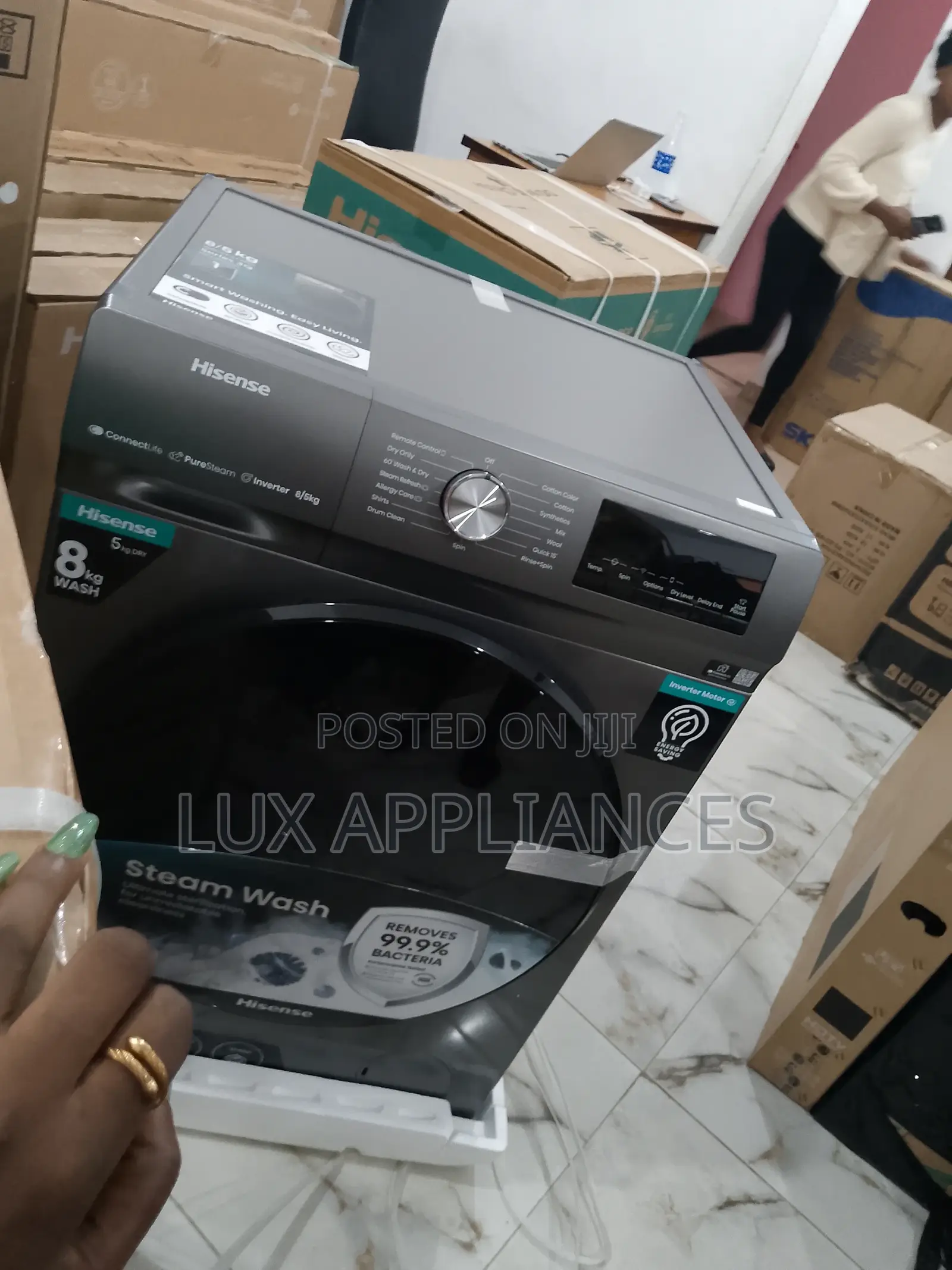 Standard Hisense 8kg Wash and Dry Machine