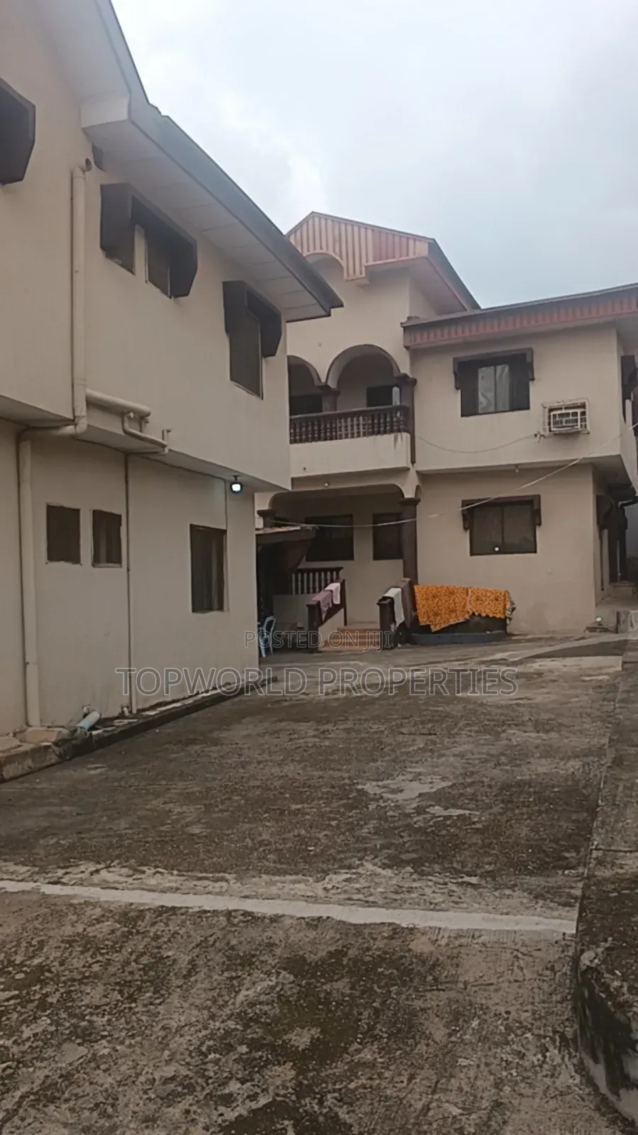 6bdrm Duplex in Ajayi Road Ogba for sale