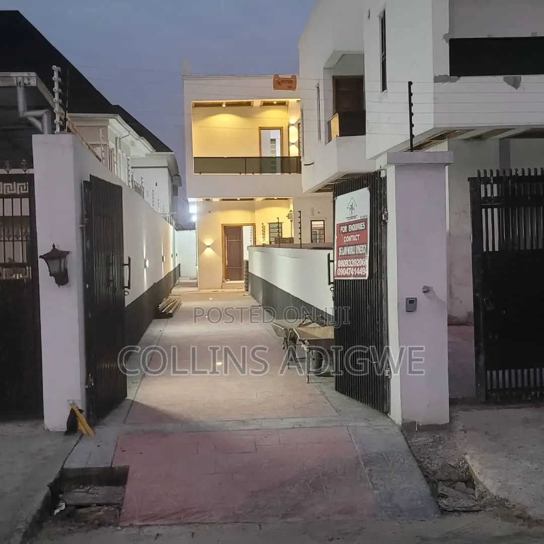 4bdrm Duplex in Oral Estate Chevron for sale