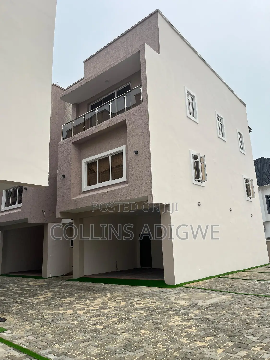 4bdrm Duplex in Oral Estate, Chevron for sale