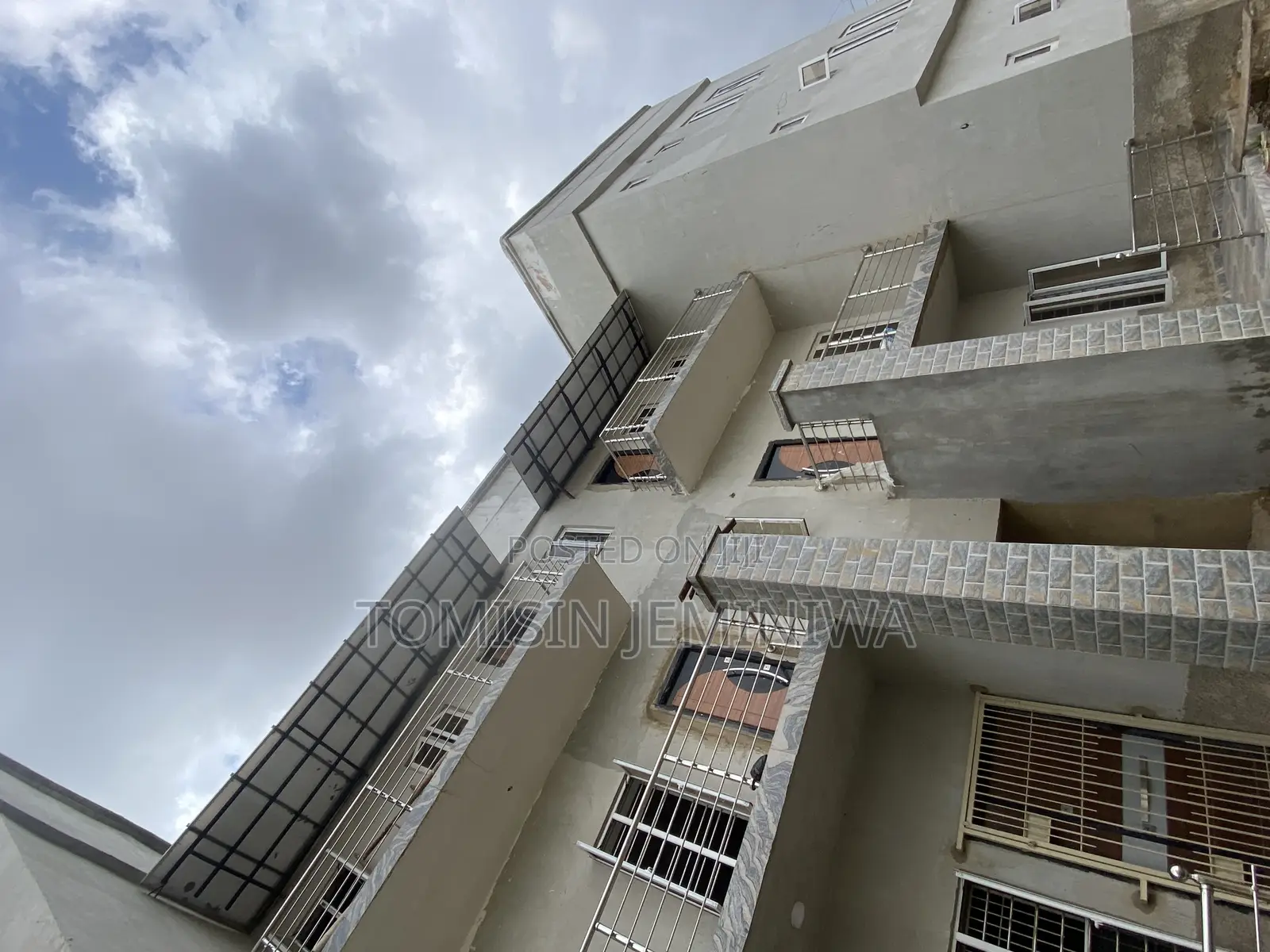 Furnished 3bdrm Block of Flats in Pacific Estate, Kubwa for sale