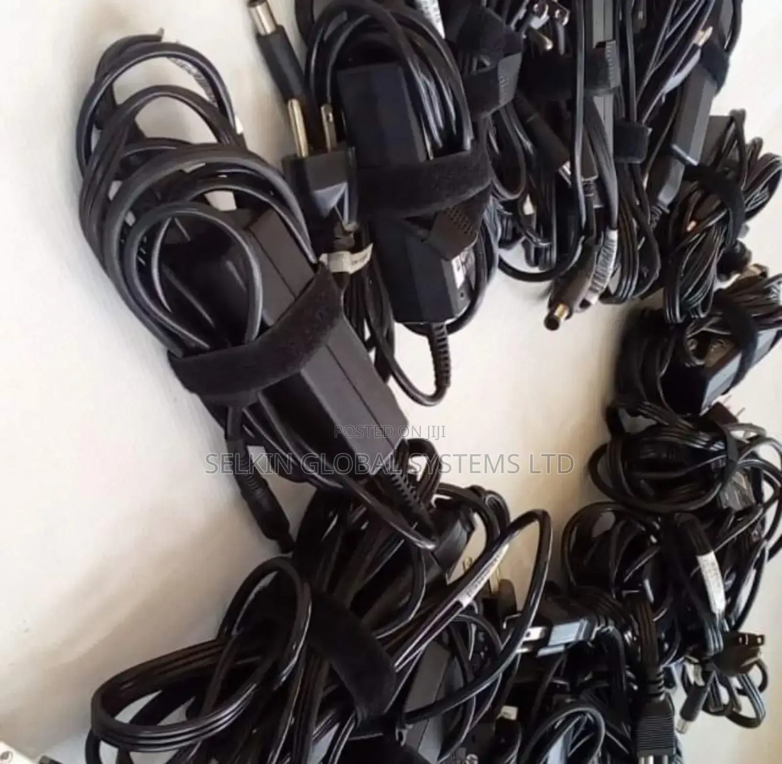 Laptop Chargers of Any PC