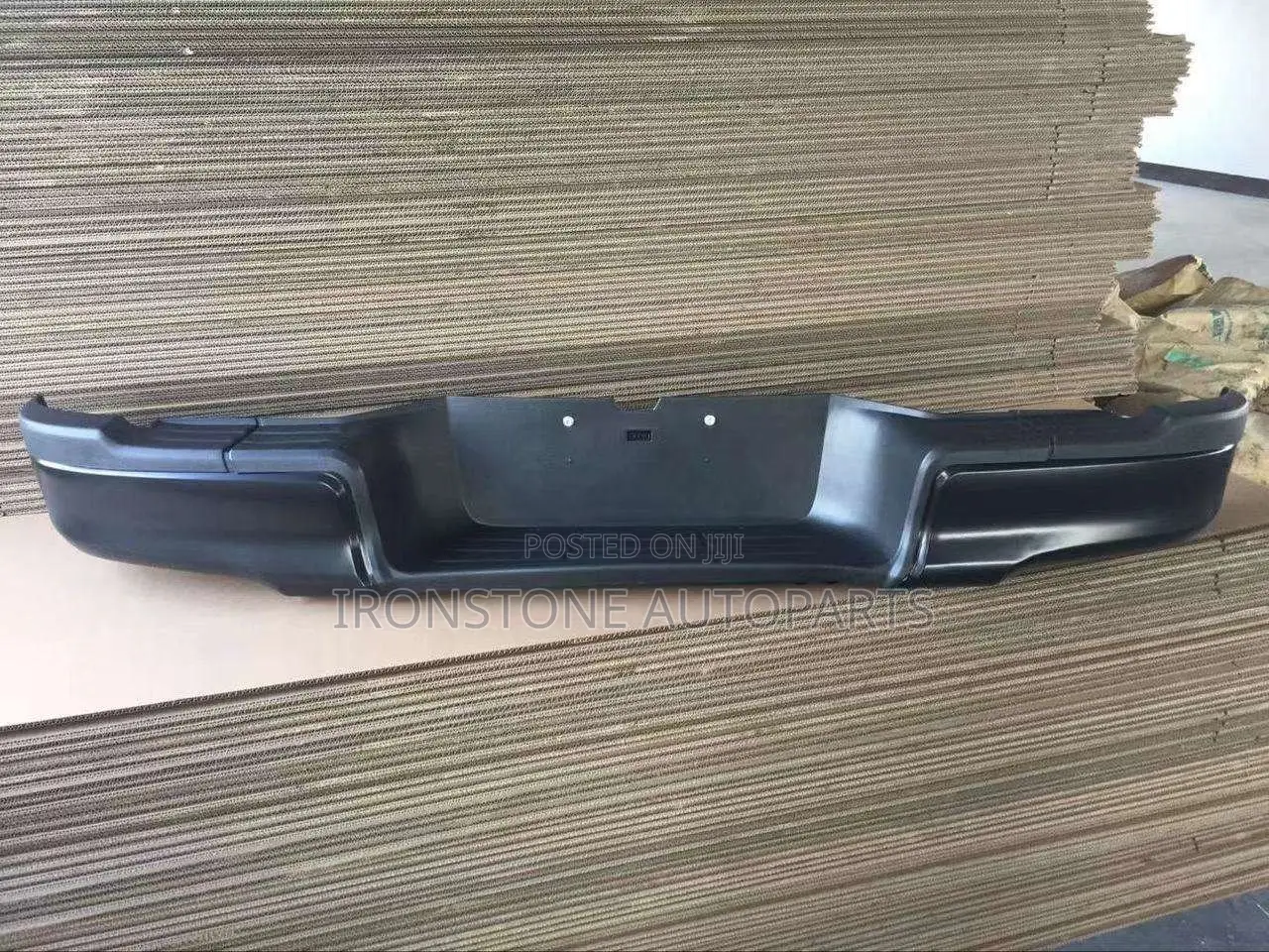 Rear Bumper Hilux (Black)