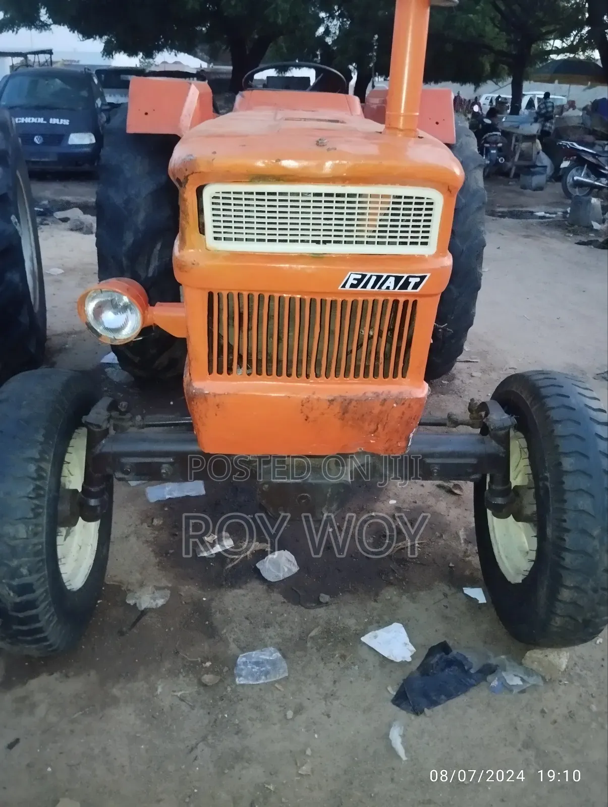 Fiat 640 Tractor With Auxiliary 4×