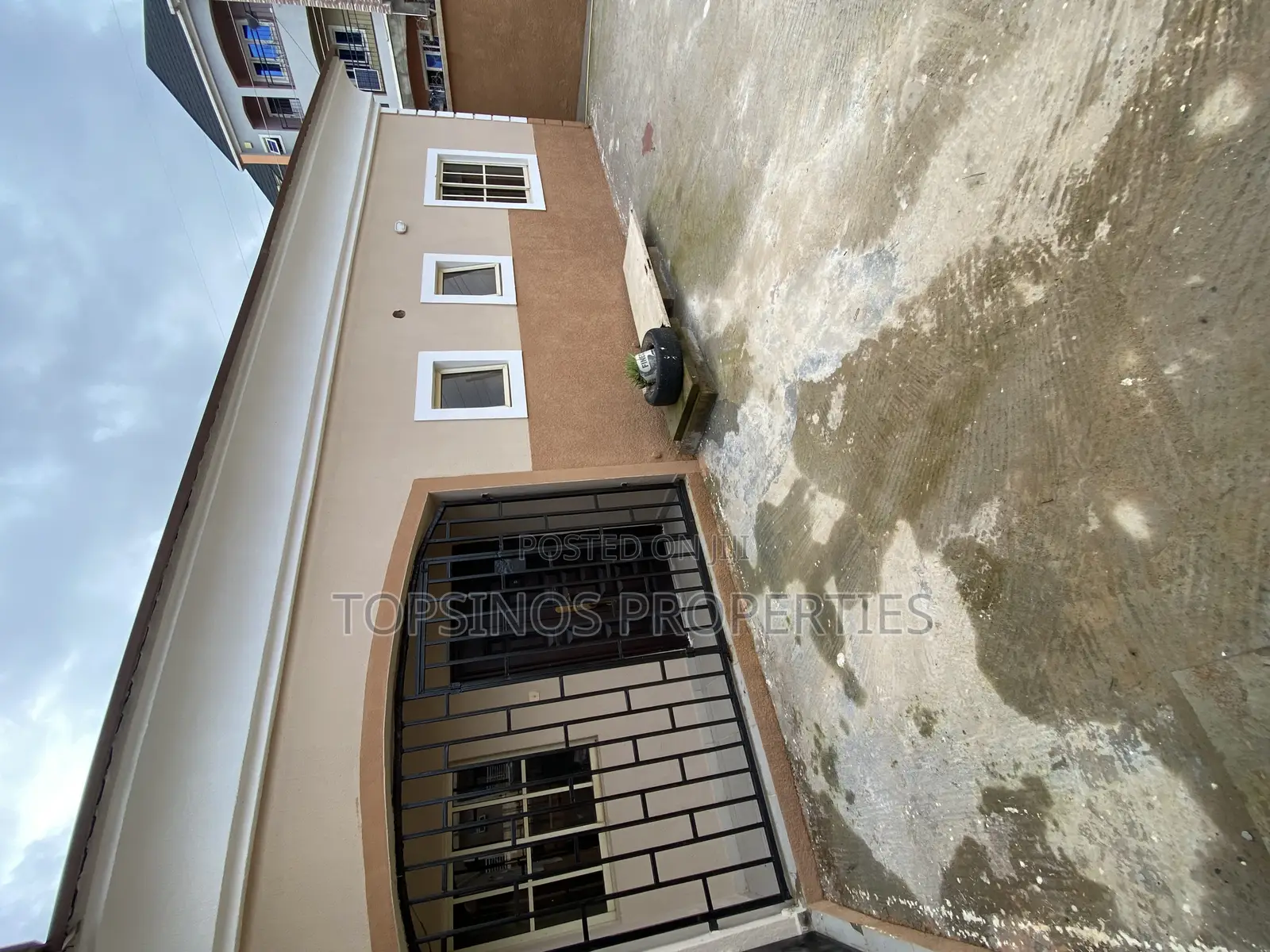 2bdrm Bungalow in Dawaki for rent
