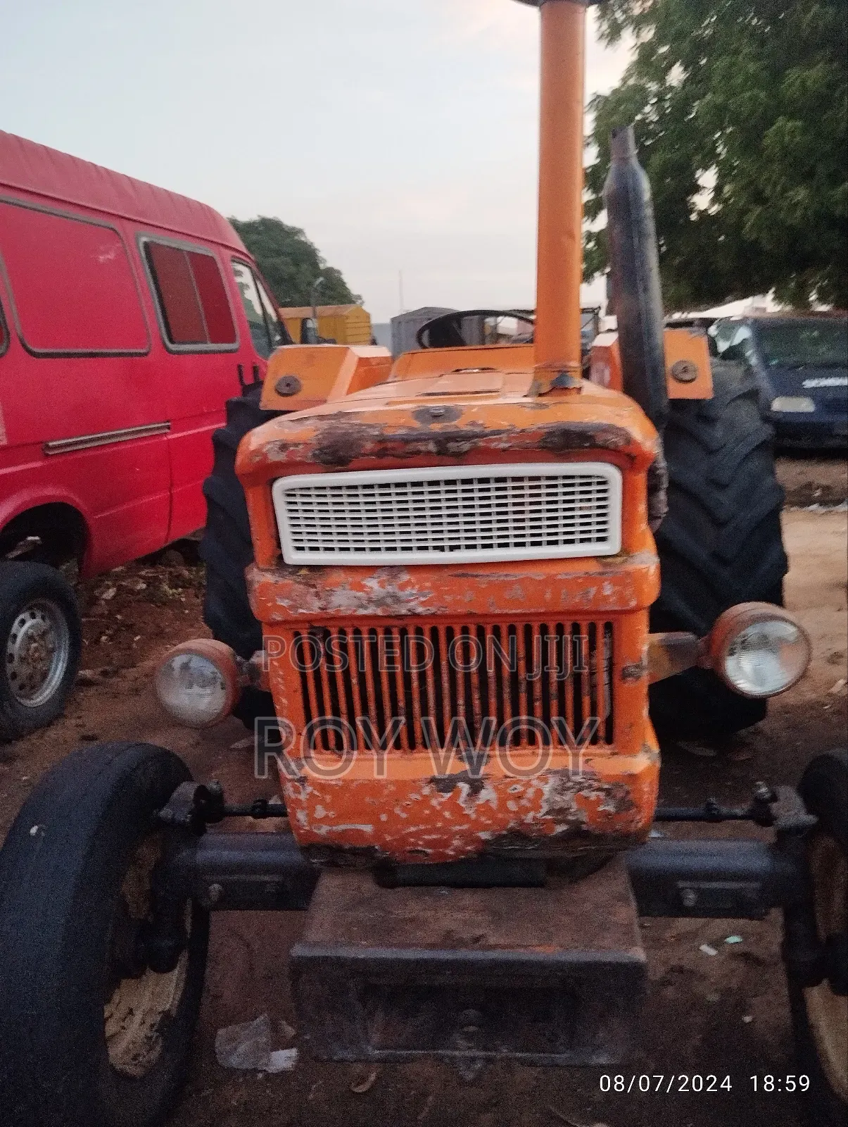 Fiat 640 Tractor Head With Auxiliary 4wheels.