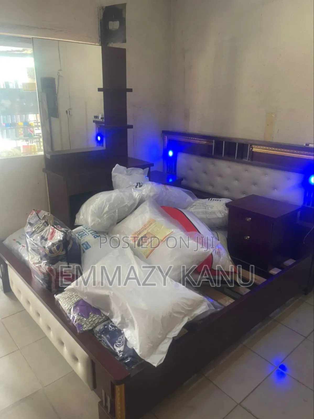 6x6 Complete Set of Wooden Bedframe